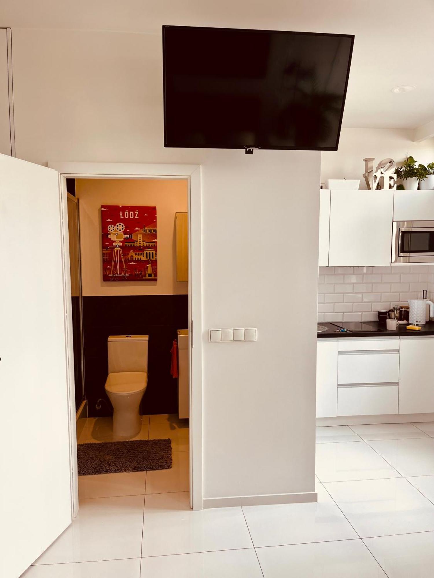 Apartament I Love Piotrkowska Z Wielkim Lustrem, Balkonem I Klimatyzacja Lodž Exteriér fotografie